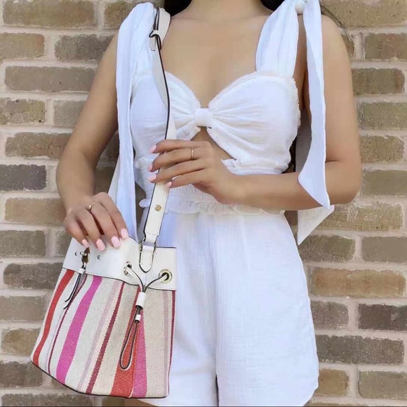 NWT Kate Spade Bucket Tote & Crossbody - Picture 2 of 9